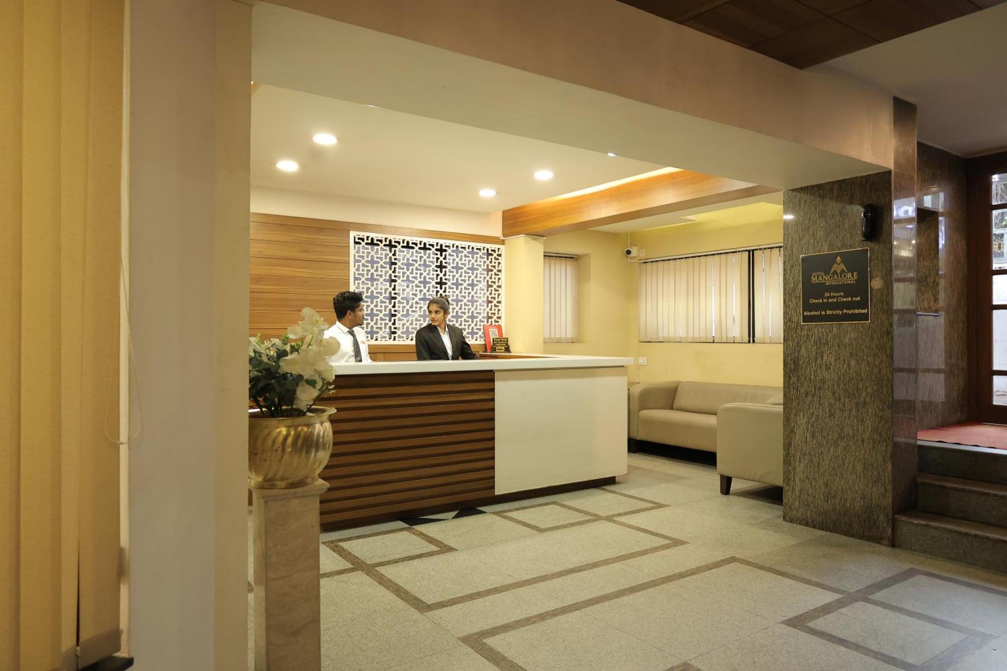 Hotel Mangalore International Extérieur photo