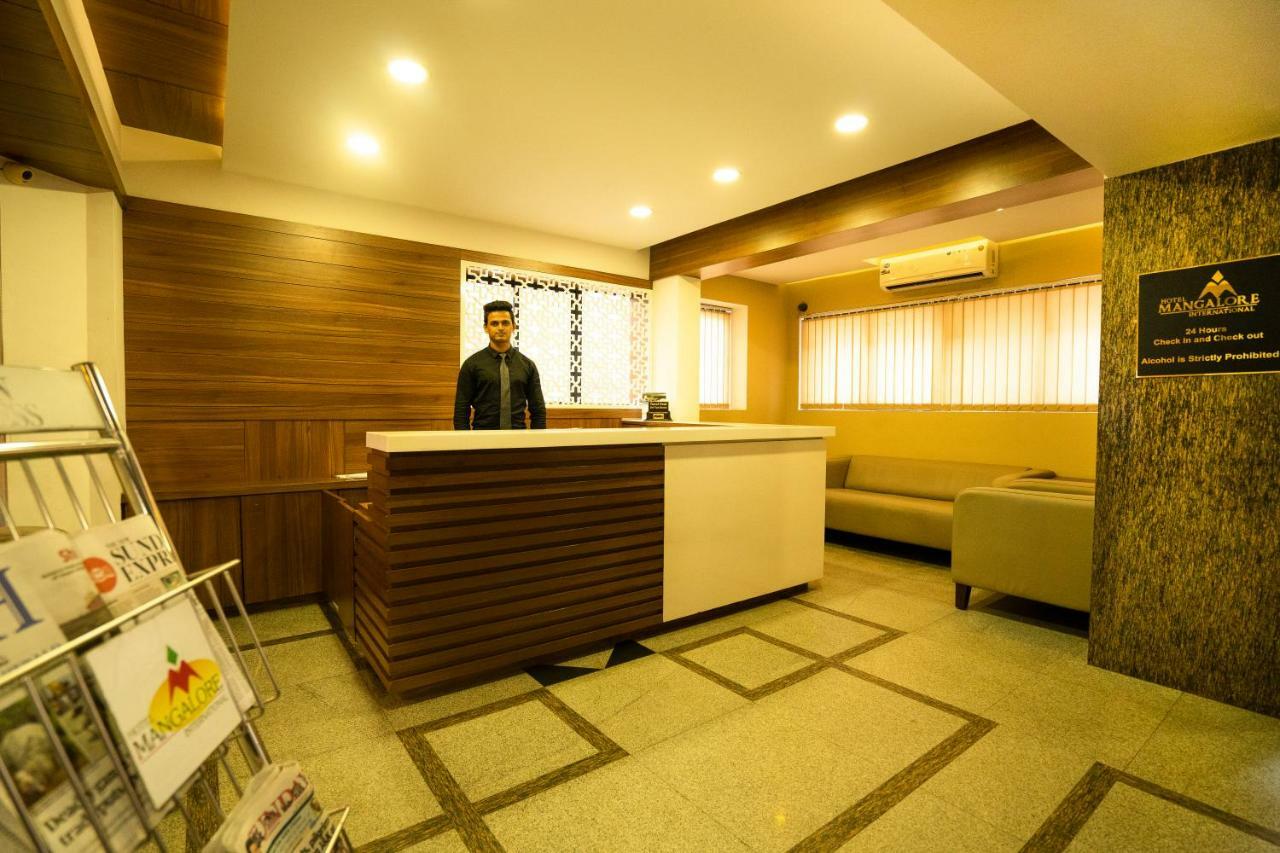 Hotel Mangalore International Extérieur photo